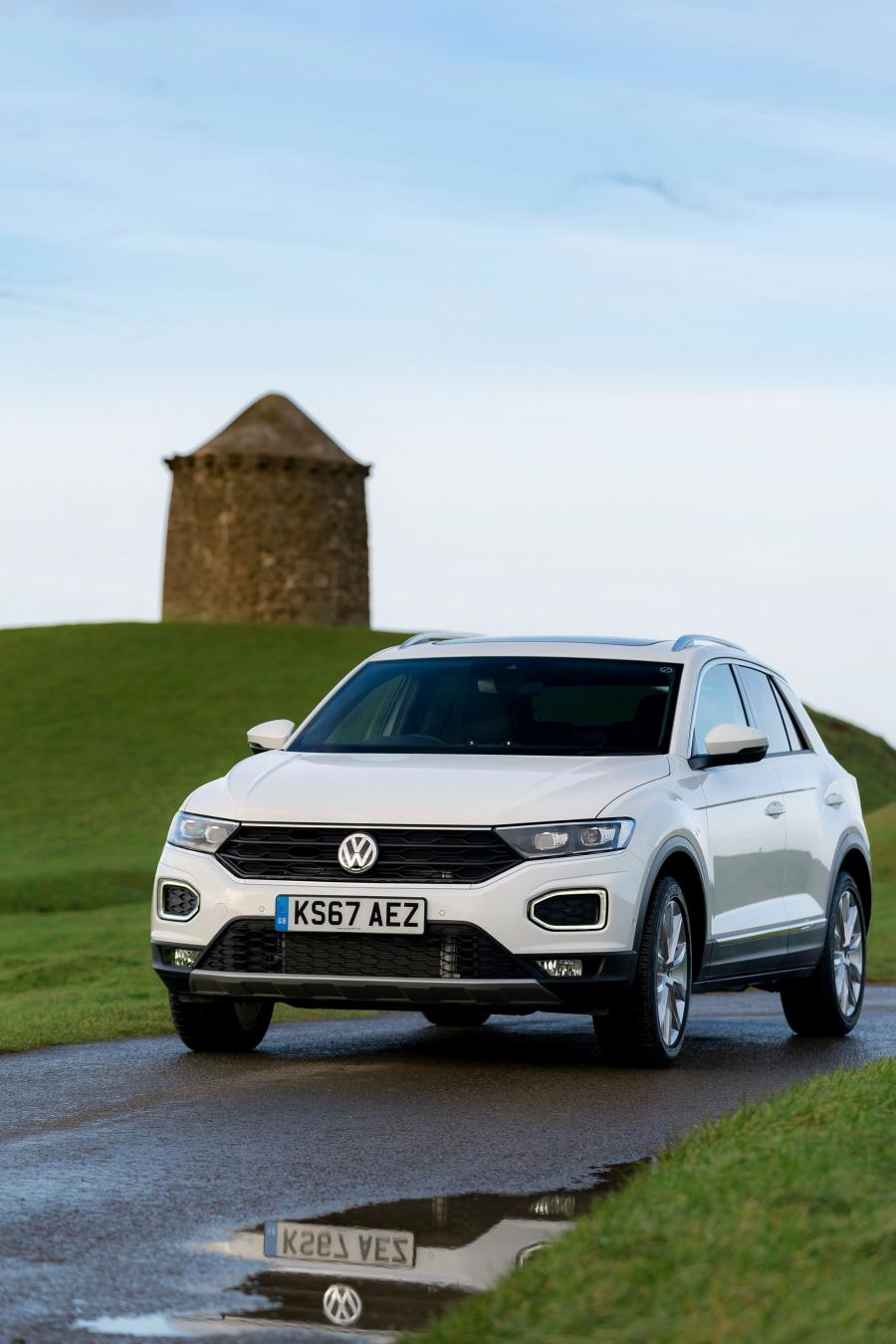  Volkswagen T-Roc 4Motion 2017 года  (UK) (фото 13 из 27)